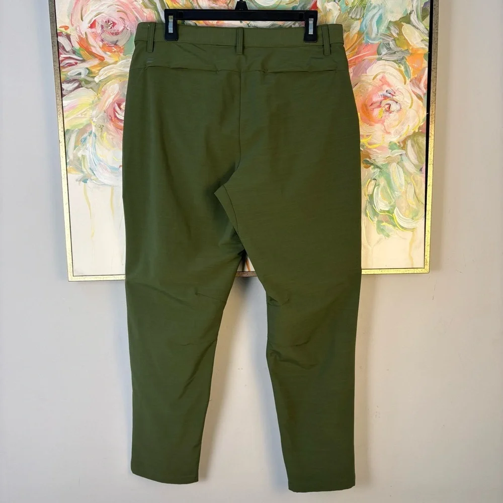 Fabletics Men’s Performance Golf Pants Stretch Olive Green Slim 32x28